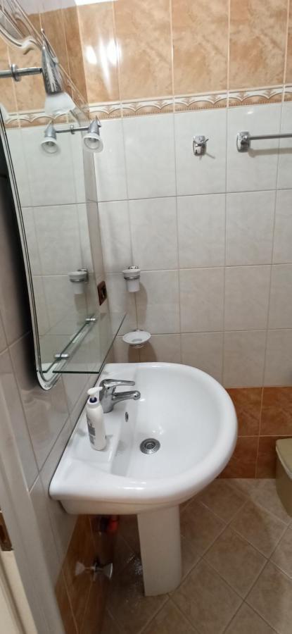 Villa Family Bitri Piqeras Экстерьер фото