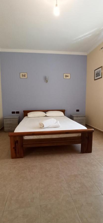 Villa Family Bitri Piqeras Экстерьер фото