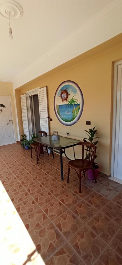 Villa Family Bitri Piqeras Экстерьер фото
